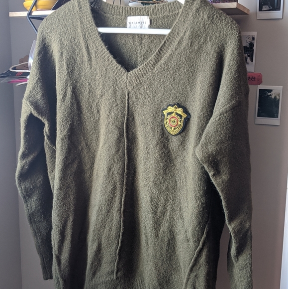 Olive Green Sweater - Picture 1 of 3